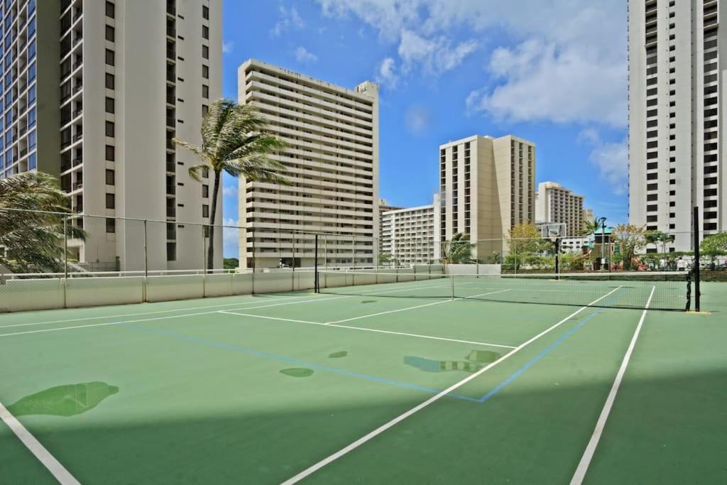 Apartment Nalu Malu 1 Bedroom @waikiki Banyan 1 Free Parking *
